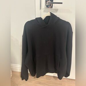 Lululemon Men’s Black Hoodie